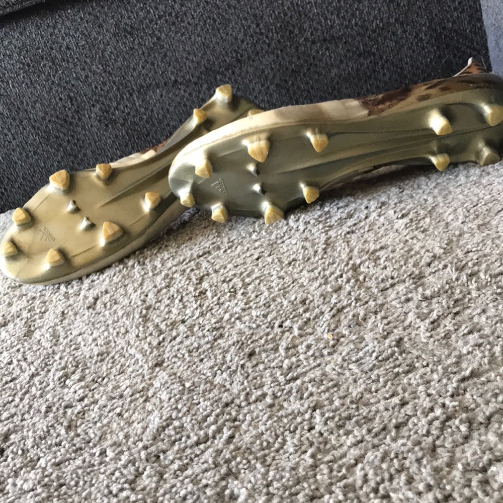 NFL 40 adidas uncaged cleats